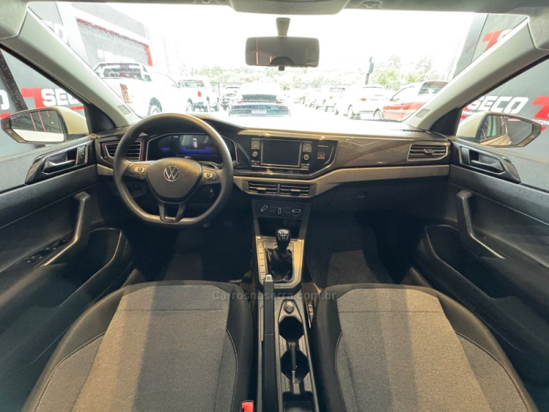 POLO 1.0 TSI FLEX 4P MANUAL - 2024 - PASSO FUNDO