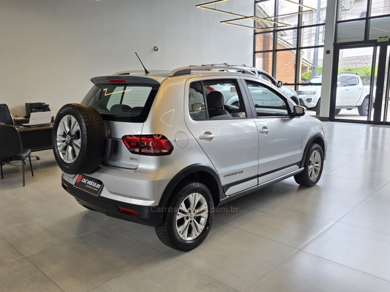 CROSSFOX 1.6 MSI FLEX 16V 4P MANUAL - 2017 - BENTO GONçALVES