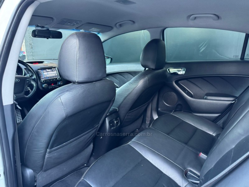 CERATO 1.6 EX3 SEDAN 16V GASOLINA 4P AUTOMÁTICO - 2014 - ESTâNCIA VELHA