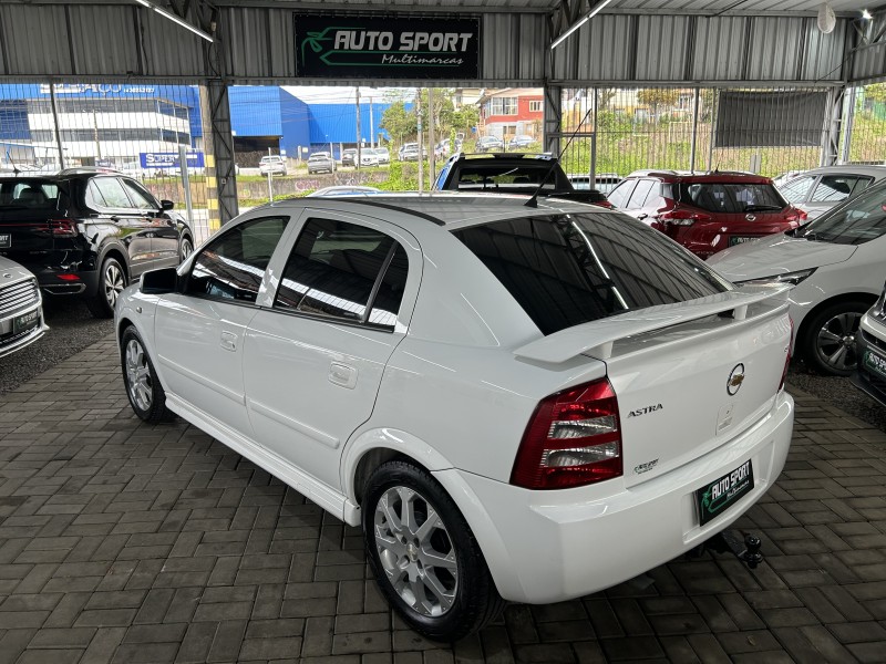 ASTRA 2.0 MPFI ADVANTAGE PLUS 8V FLEX 4P MANUAL - 2011 - CAXIAS DO SUL
