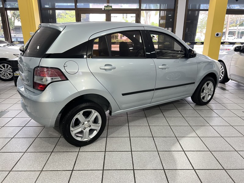 AGILE 1.4 MPFI LT 8V FLEX 4P MANUAL - 2011 - CAXIAS DO SUL
