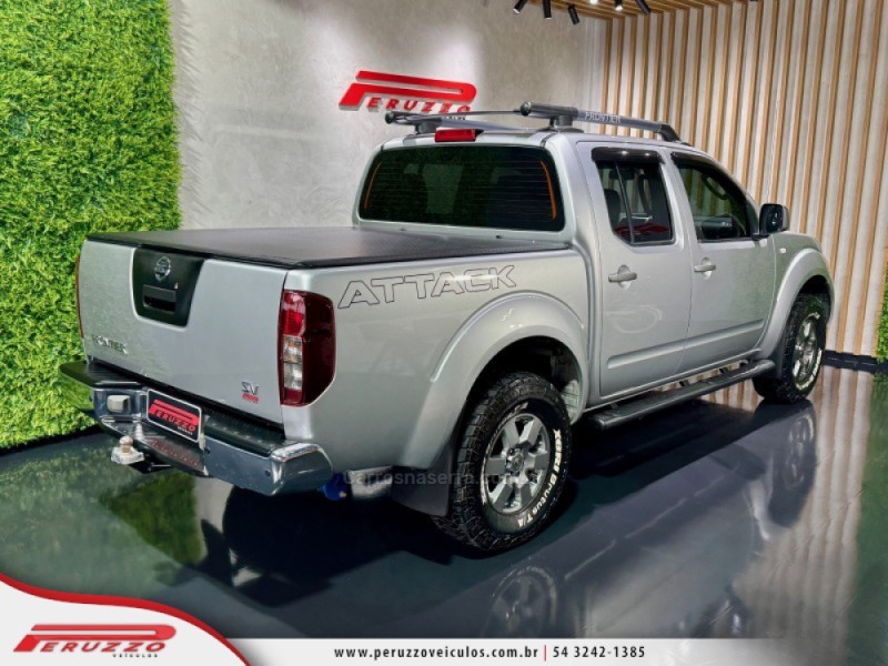 FRONTIER 2.5 SV ATTACK 4X4 CD TURBO ELETRONIC DIESEL 4P AUTOMÁTICO - 2016 - NOVA PRATA