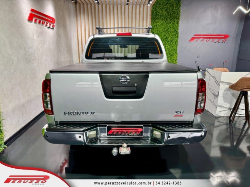 FRONTIER 2.5 SV ATTACK 4X4 CD TURBO ELETRONIC DIESEL 4P AUTOMÁTICO - 2016 - NOVA PRATA