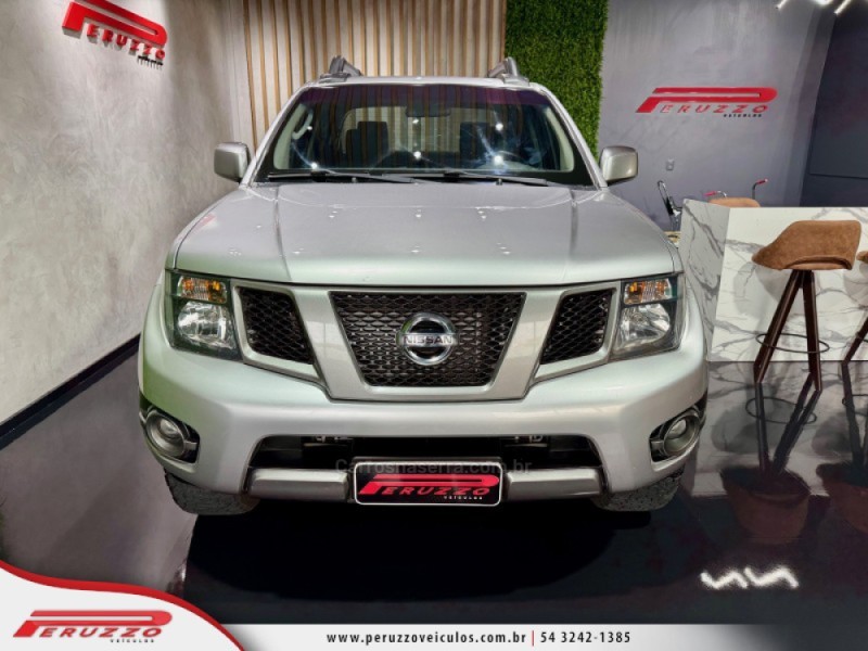 FRONTIER 2.5 SV ATTACK 4X4 CD TURBO ELETRONIC DIESEL 4P AUTOMÁTICO - 2016 - NOVA PRATA