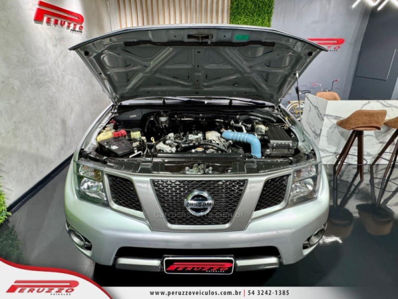 FRONTIER 2.5 SV ATTACK 4X4 CD TURBO ELETRONIC DIESEL 4P AUTOMÁTICO - 2016 - NOVA PRATA