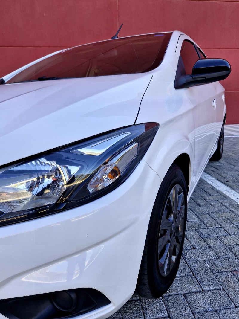 ONIX 1.0 JOY PLUS BLACK 8V FLEX 4P MANUAL - 2021 - CAXIAS DO SUL