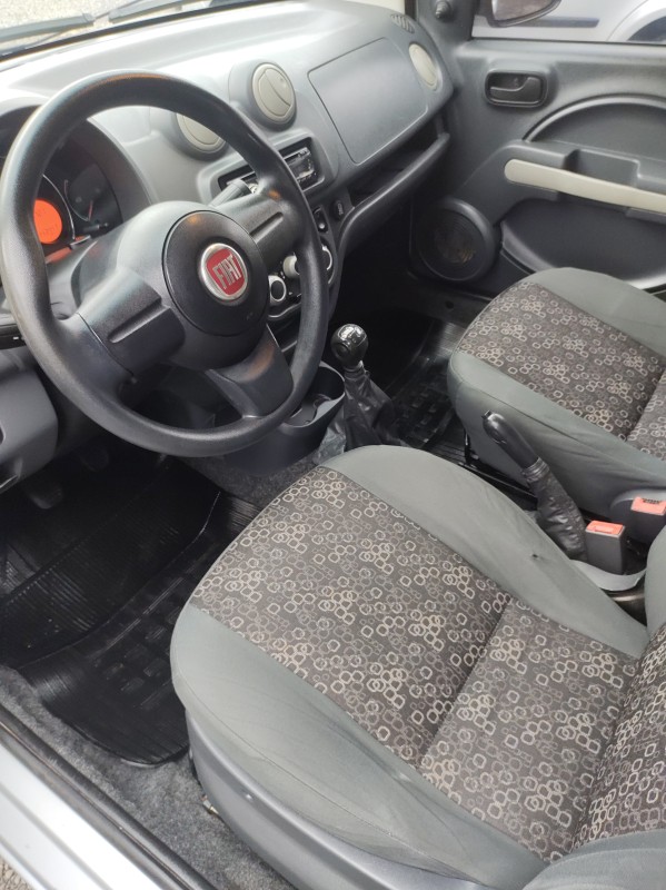 UNO 1.0 EVO VIVACE 8V FLEX 4P MANUAL - 2012 - VALE REAL
