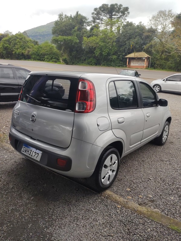 UNO 1.0 EVO VIVACE 8V FLEX 4P MANUAL - 2012 - VALE REAL