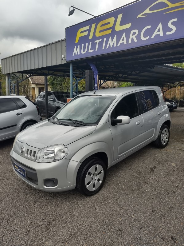 UNO 1.0 EVO VIVACE 8V FLEX 4P MANUAL