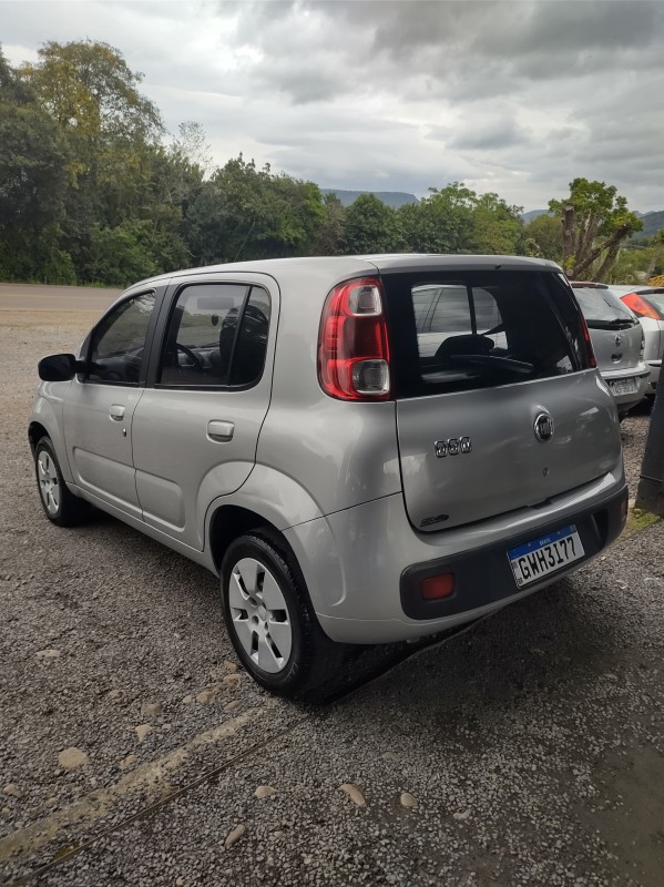 UNO 1.0 EVO VIVACE 8V FLEX 4P MANUAL - 2012 - VALE REAL