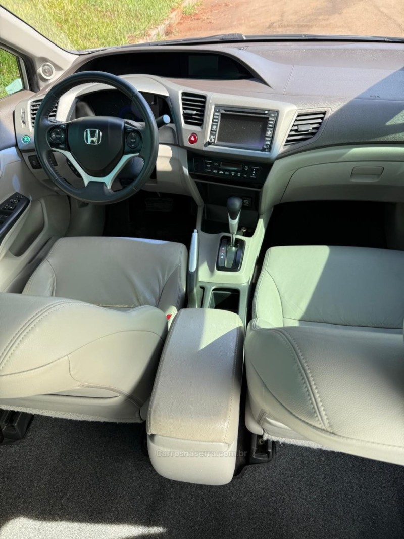 CIVIC 1.8 EXS 16V FLEX 4P AUTOMÁTICO - 2012 - IBIRAIARAS