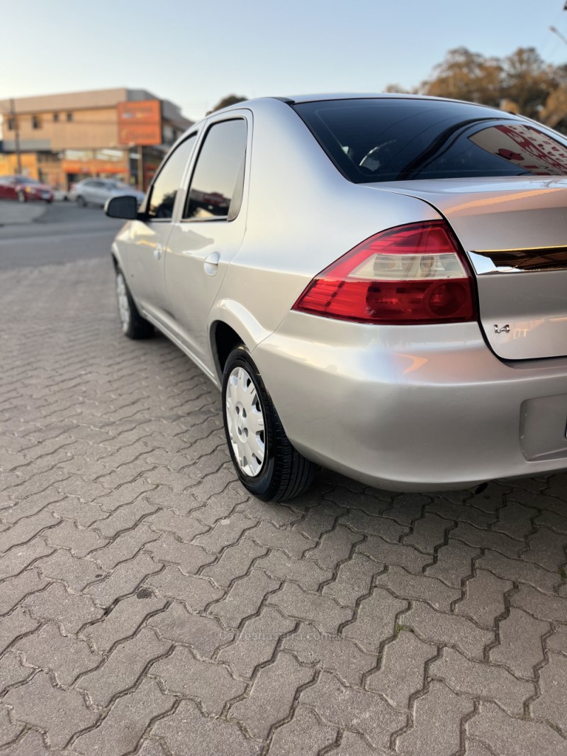 PRISMA 1.4 MPFI LT 8V FLEX 4P MANUAL - 2012 - CAXIAS DO SUL