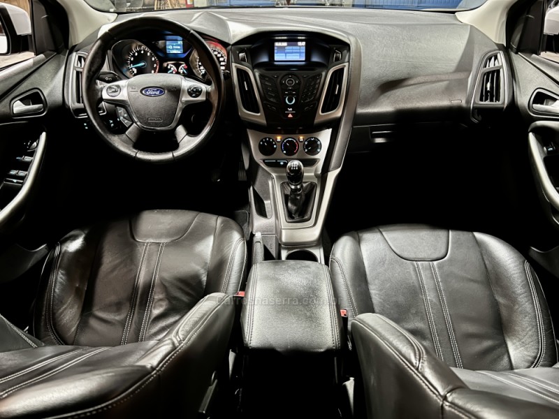 FOCUS 1.6 SE 16V FLEX 4P MANUAL - 2015 - BENTO GONçALVES