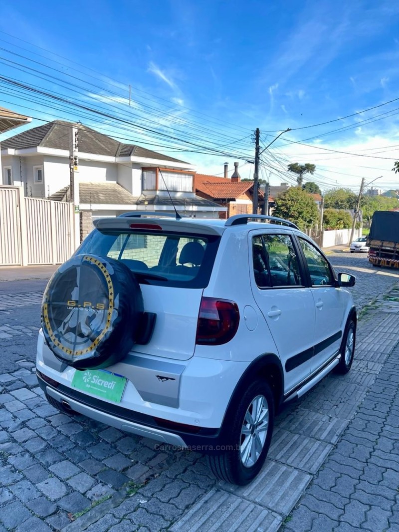 CROSSFOX 1.6 MI FLEX 8V 4P MANUAL - 2013 - BENTO GONçALVES