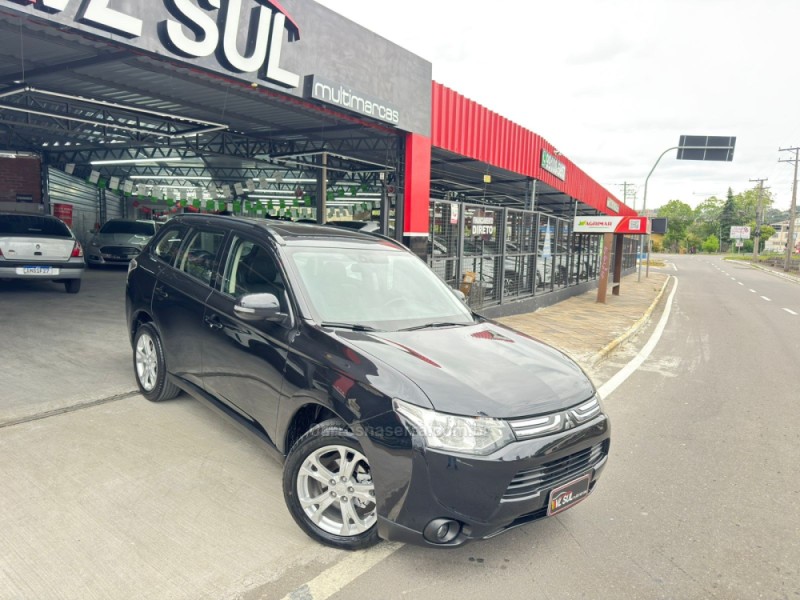 outlander 2.0 16v gasolina 4p automatico 2014 caxias do sul