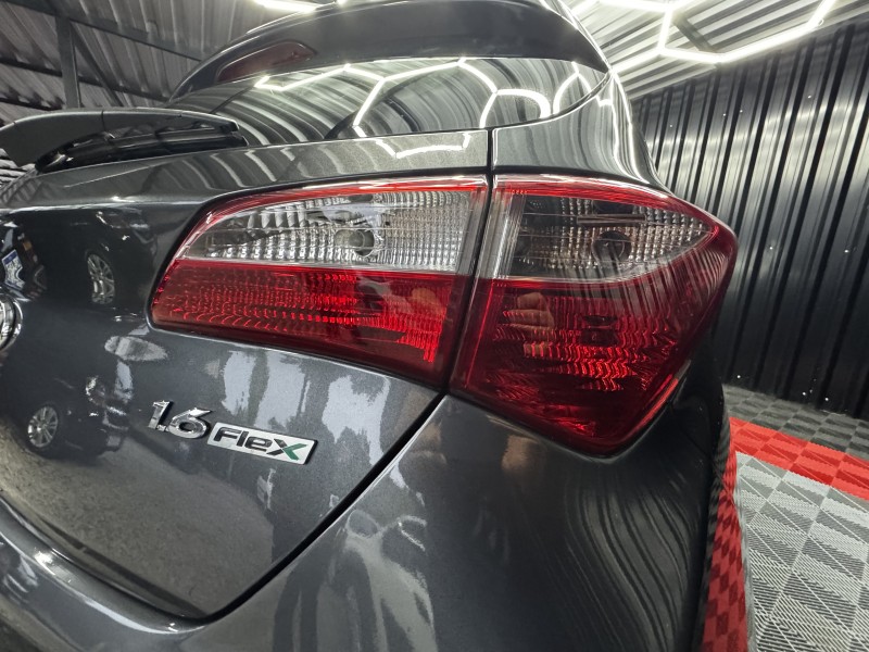 HB20 1.6 COMFORT PLUS 16V FLEX 4P MANUAL - 2013 - CAXIAS DO SUL