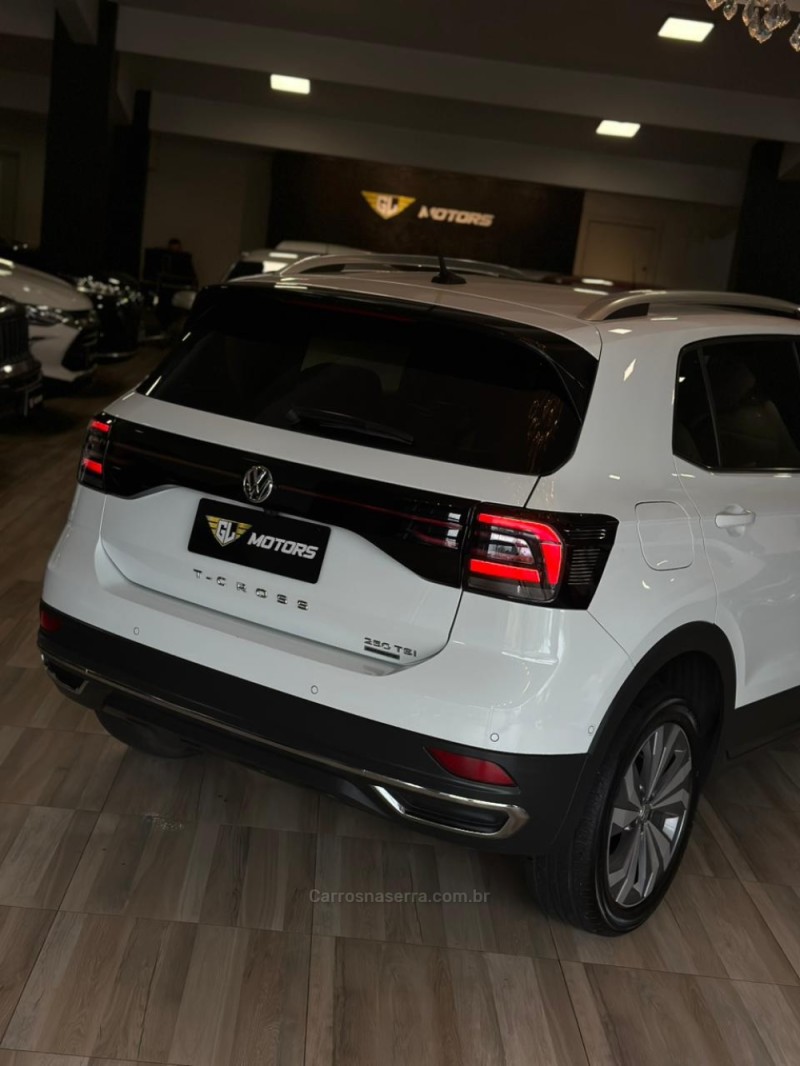 T-CROSS 1.4 HIGHLINE TSI 16V FLEX 4P AUTOMÁTICO - 2020 - CAXIAS DO SUL