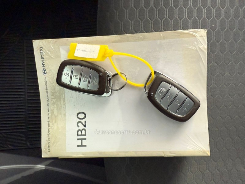 HB20S 1.0 PLATINUM 12V TURBO FLEX 4P MANUAL - 2022 - NOVO HAMBURGO
