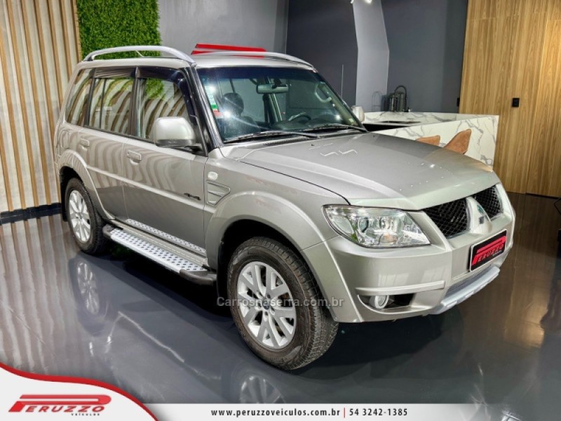 PAJERO TR4 2.0 4X4 16V 140CV FLEX 4P AUTOMÁTICO - 2014 - NOVA PRATA