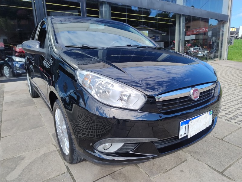 GRAND SIENA 1.6 MPI ESSENCE 16V FLEX 4P MANUAL - 2016 - CAXIAS DO SUL