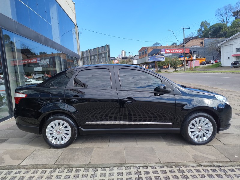 GRAND SIENA 1.6 MPI ESSENCE 16V FLEX 4P MANUAL - 2016 - CAXIAS DO SUL