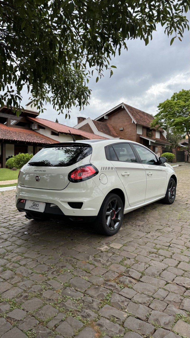 BRAVO 1.8 SPORTING 16V FLEX 4P MANUAL - 2016 - LAJEADO
