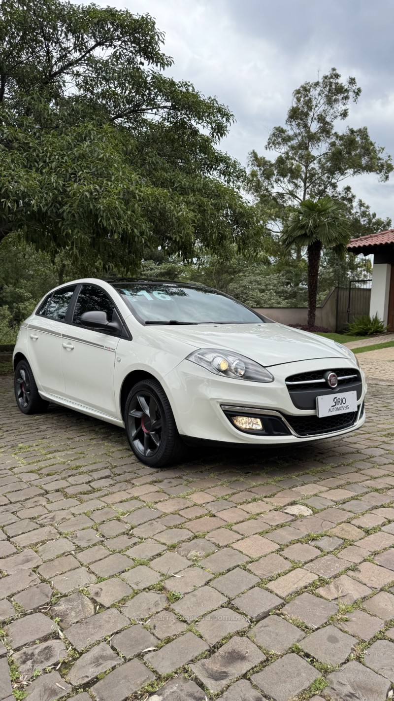 BRAVO 1.8 SPORTING 16V FLEX 4P MANUAL - 2016 - LAJEADO