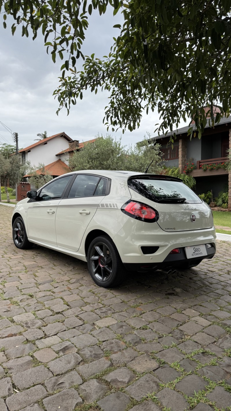 BRAVO 1.8 SPORTING 16V FLEX 4P MANUAL - 2016 - LAJEADO