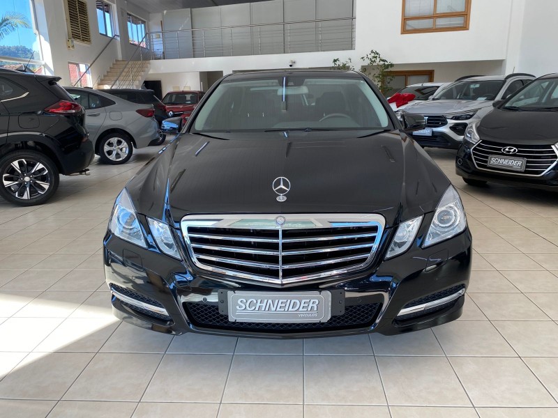 E 250 1.8 CGI AVANTGARDE 16V GASOLINA 4P AUTOMÁTICO - 2011 - NOVA PETRóPOLIS