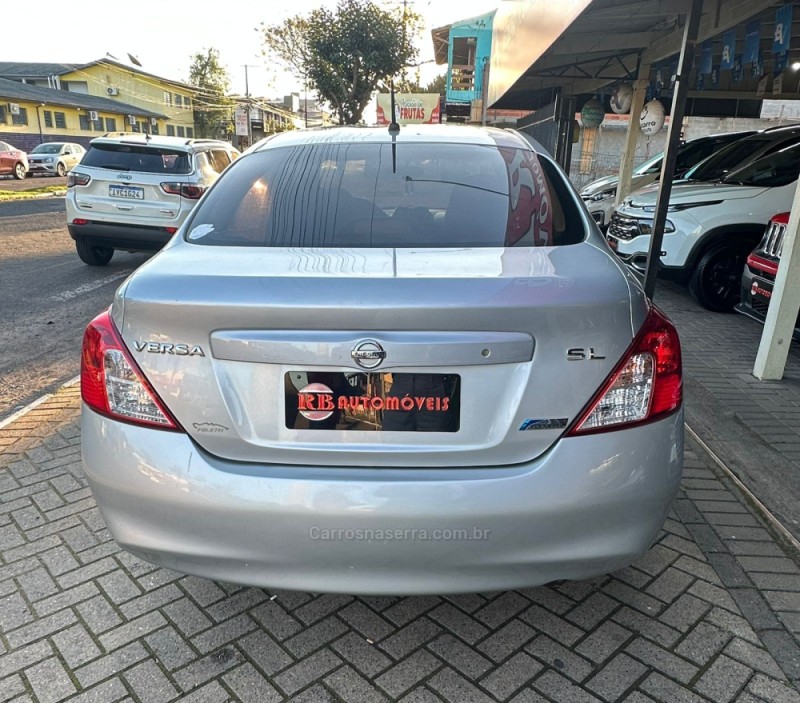 VERSA 1.6 16V FLEX SL 4P MANUAL - 2013 - PAROBé
