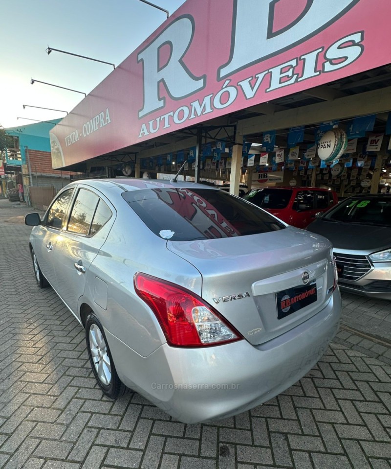VERSA 1.6 16V FLEX SL 4P MANUAL - 2013 - PAROBé