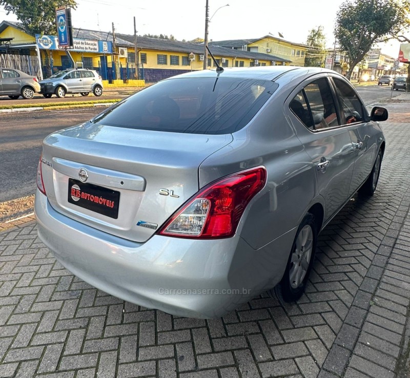 VERSA 1.6 16V FLEX SL 4P MANUAL - 2013 - PAROBé