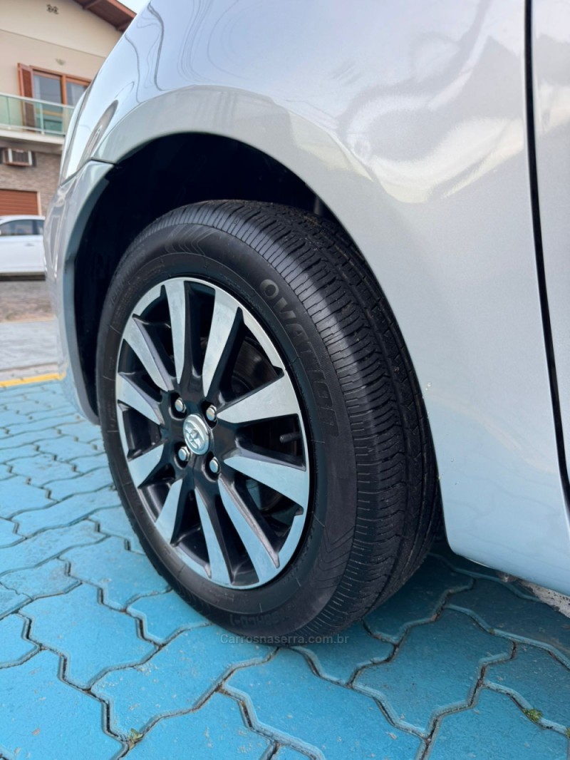 ETIOS 1.5 PLATINUM 16V FLEX 4P MANUAL - 2015 - ESTâNCIA VELHA