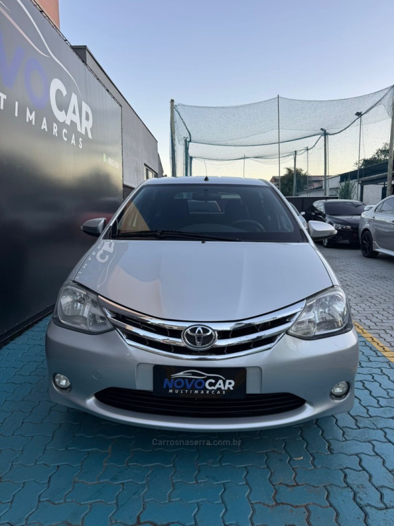 ETIOS 1.5 PLATINUM 16V FLEX 4P MANUAL - 2015 - ESTâNCIA VELHA