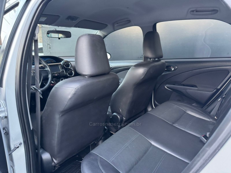 ETIOS 1.5 PLATINUM 16V FLEX 4P MANUAL - 2015 - ESTâNCIA VELHA