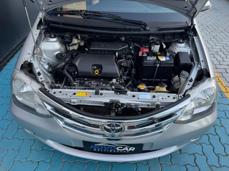 ETIOS 1.5 PLATINUM 16V FLEX 4P MANUAL - 2015 - ESTâNCIA VELHA
