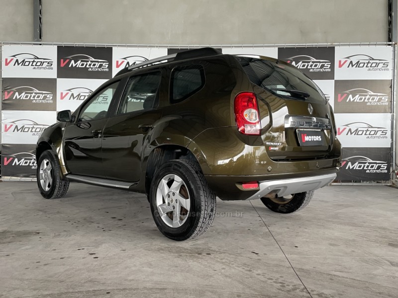 DUSTER 1.6 DYNAMIQUE 4X2 16V FLEX 4P MANUAL - 2014 - PAROBé