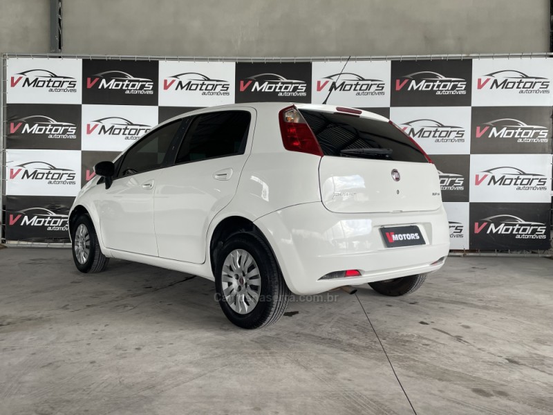PUNTO 1.4 ATTRACTIVE 8V FLEX 4P MANUAL - 2010 - PAROBé