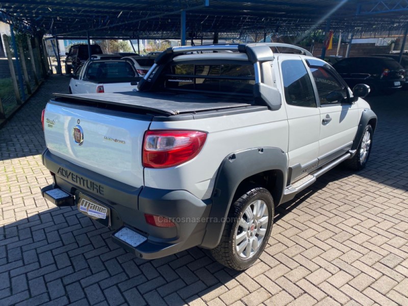 STRADA 1.8 MPI ADVENTURE LOCKER E.TORQ CD 16V FLEX 4P MANUAL - 2016 - CANELA