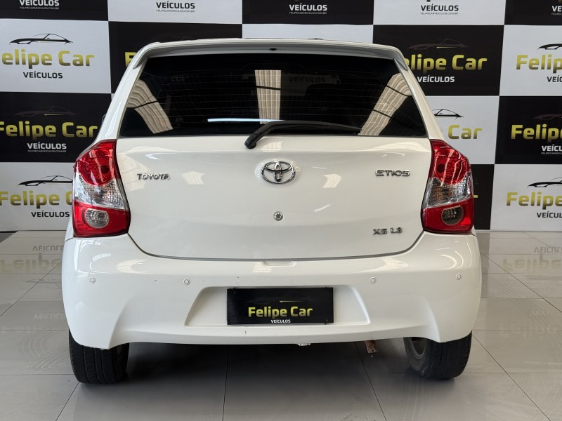 ETIOS 1.3 XS 16V FLEX 4P MANUAL - 2013 - CAXIAS DO SUL