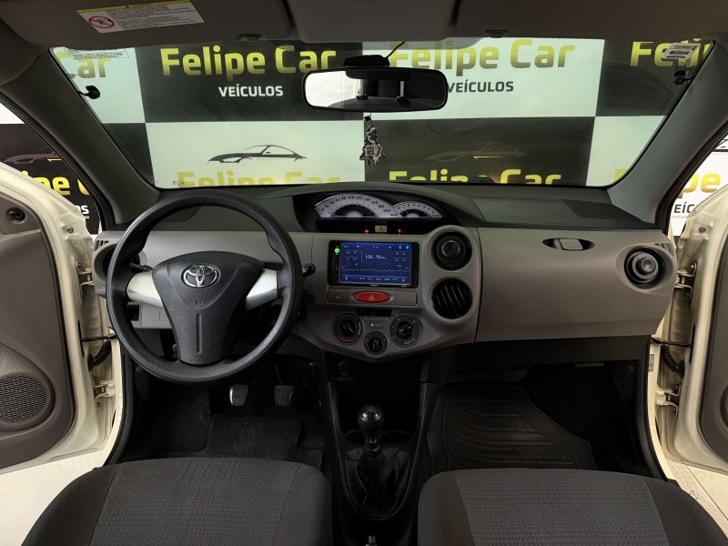 ETIOS 1.3 XS 16V FLEX 4P MANUAL - 2013 - CAXIAS DO SUL