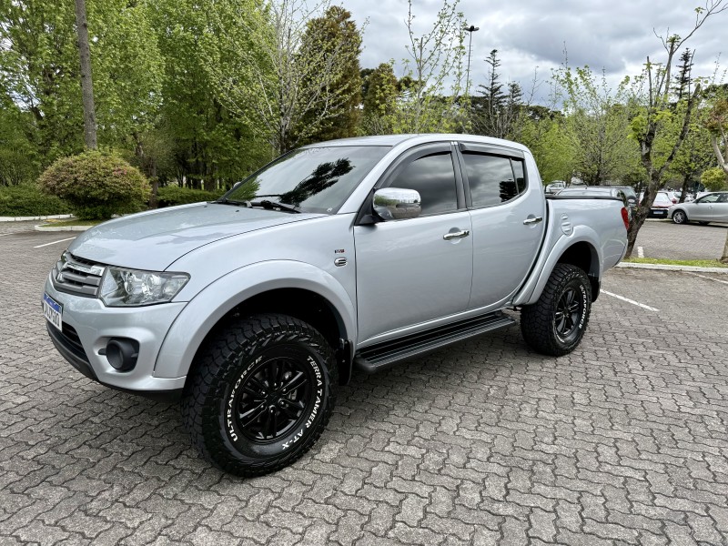 L200 TRITON 3.2 HPE 4X4 CD 16V TURBO INTERCOOLER DIESEL 4P AUTOMÁTICO