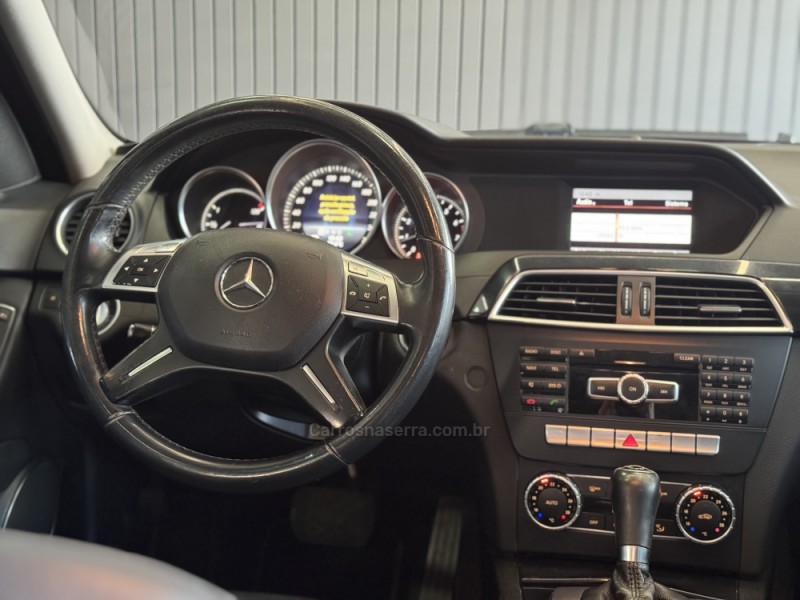 C 200 1.8 CGI AVANTGARDE 16V GASOLINA 4P AUTOMÁTICO - 2014 - DOIS IRMãOS
