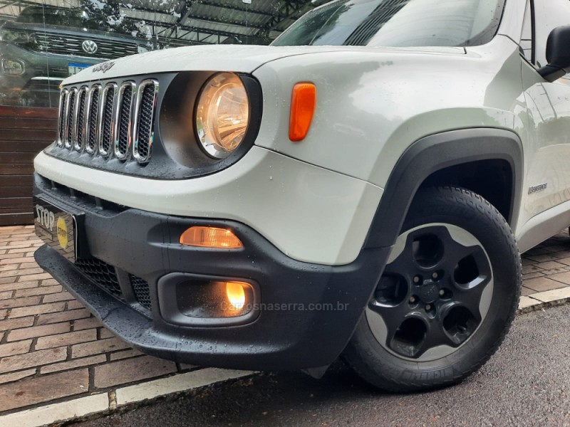 RENEGADE 1.8 16V FLEX SPORT 4P MANUAL - 2016 - DOIS IRMãOS