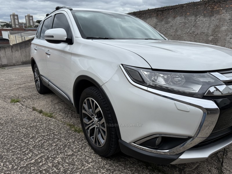 OUTLANDER 2.2 4X4 16V DIESEL 4P AUTOMÁTICO - 2016 - CAXIAS DO SUL