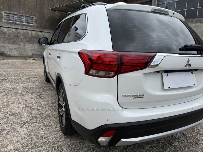 OUTLANDER 2.2 4X4 16V DIESEL 4P AUTOMÁTICO - 2016 - CAXIAS DO SUL