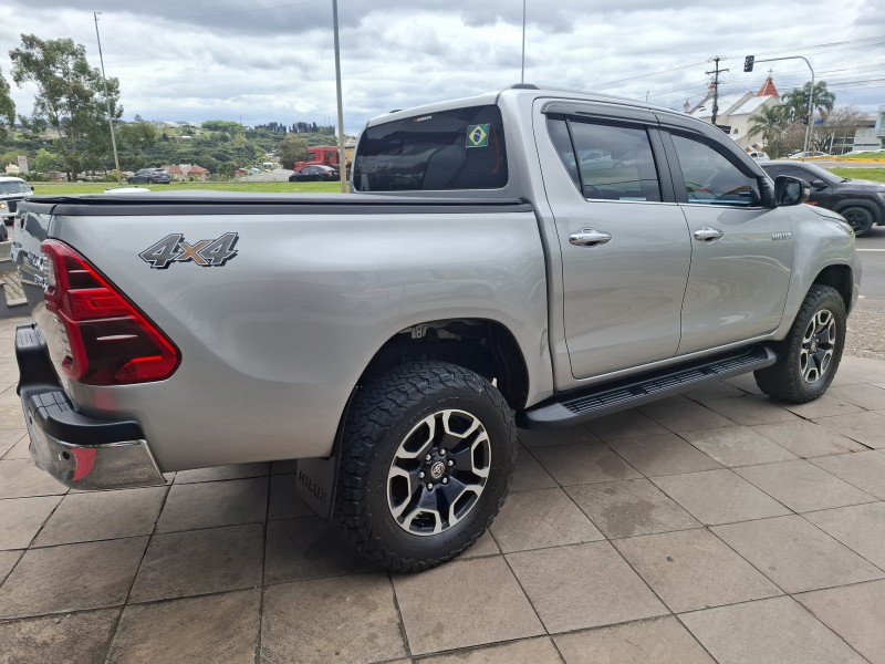 HILUX 2.8 SRX 4X4 CD 16V DIESEL 4P AUTOMÁTICO - 2021 - FARROUPILHA