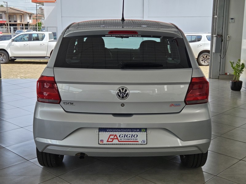 GOL 1.0 12V MPI TOTALFLEX 4P MANUAL - 2023 - TAPEJARA