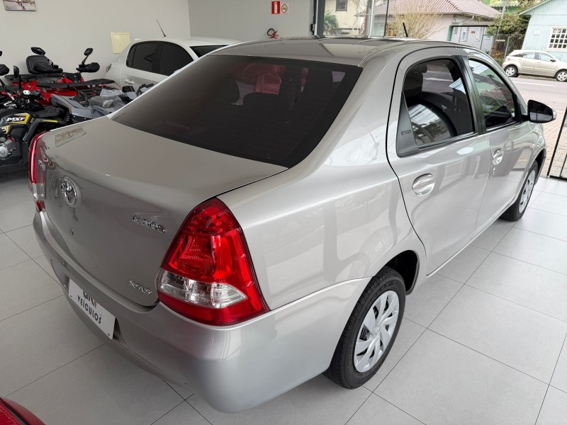 ETIOS 1.5 XS SEDAN 16V FLEX 4P AUTOMÁTICO - 2017 - CAXIAS DO SUL