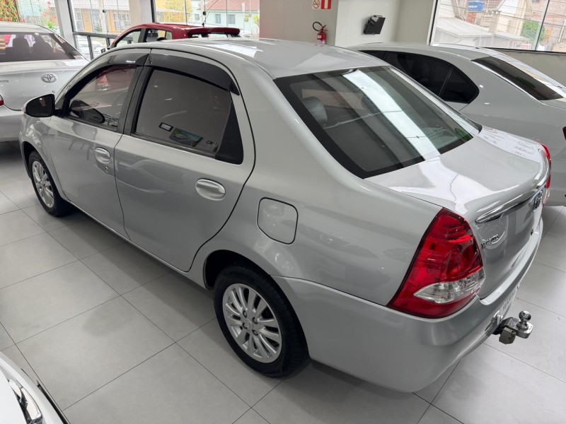 ETIOS 1.5 XLS SEDAN 16V FLEX 4P MANUAL - 2015 - CAXIAS DO SUL